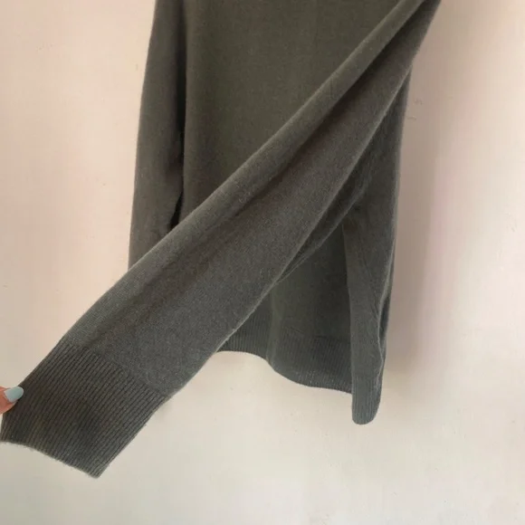 Quince L Mongolian Cashmere Boatneck Sweater - Picture 10 of 14